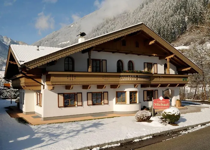 Апартаменты Michael *